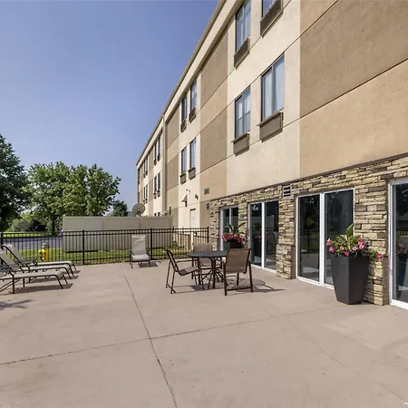Best Western Plus Lee'S Summit Hotel & Suites-3