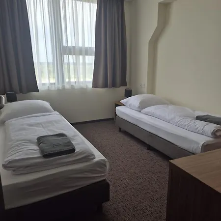 Hotel Cargo-2