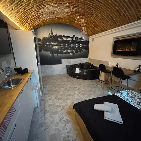 Underground Jacuzzi Rooms-2