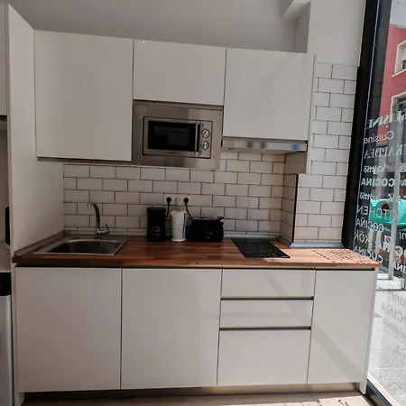 Bilbao Rooms & Kitchen Rekalde-3