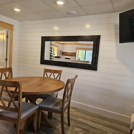 Otter Creek Inn-3