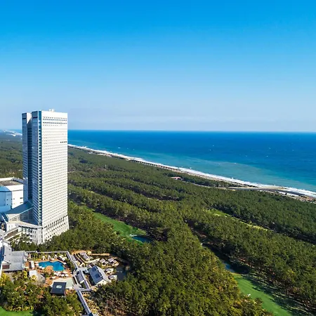Phoenix Seagaia Ocean Tower-2