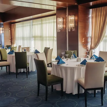 Qafqaz Baku City Hotel & Residences-3