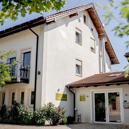 Hotel Donau-Ries & Restaurante Delphi-3