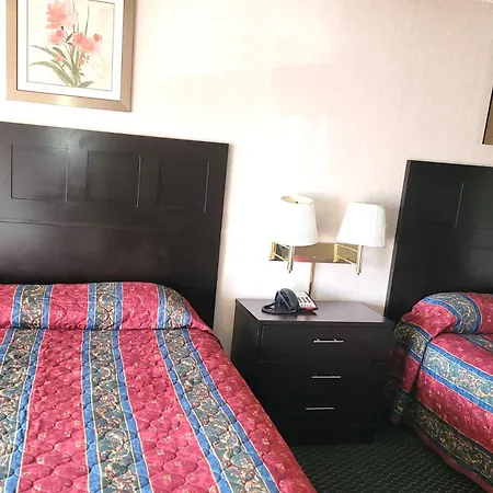 Western Inn Lakewood-2