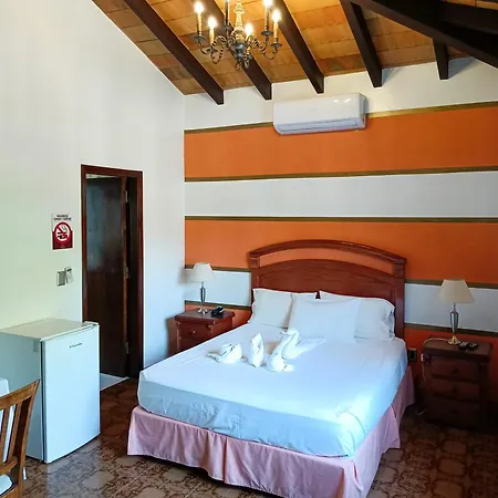 Ross Char Hotel-3