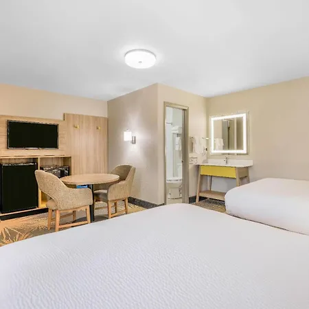 Days Inn By Wyndham Cortez-2