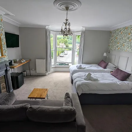 Four Seasons Guesthouse-2