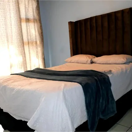 Montana Guest House-3