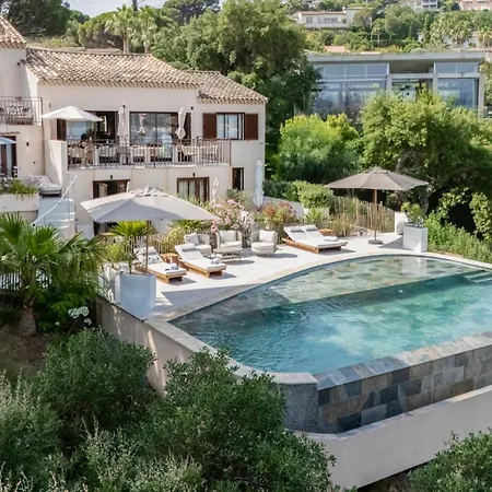 Tinah Saint-Tropez-2
