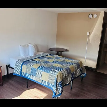 Hallmark Inn By Oyo Fort Wayne-3