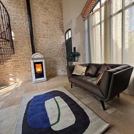 Les Ecuries de Rigny, Suite haut de gamme avec jardin, jacuzzi et piscine-3