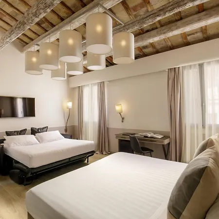 Condotti Palace-3