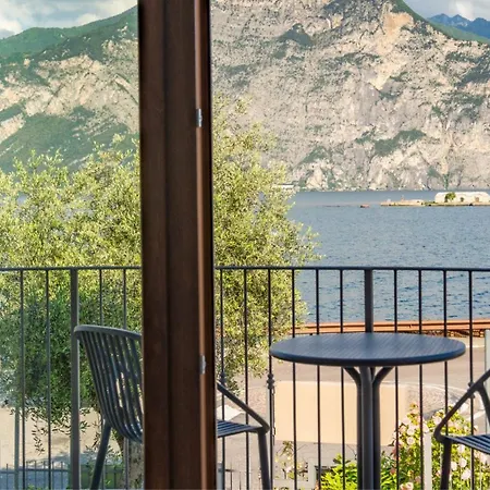 June Stay Lake Garda-2