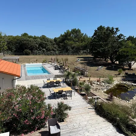 Hotel Des Pins-3
