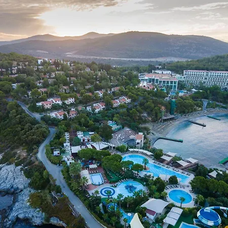 Pine Bay Holiday Resort-2