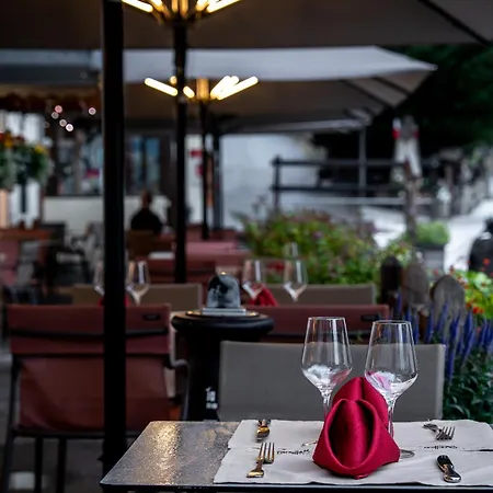 Hotel Castillan-3