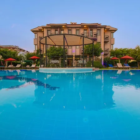 Golden Moon Hotel-2