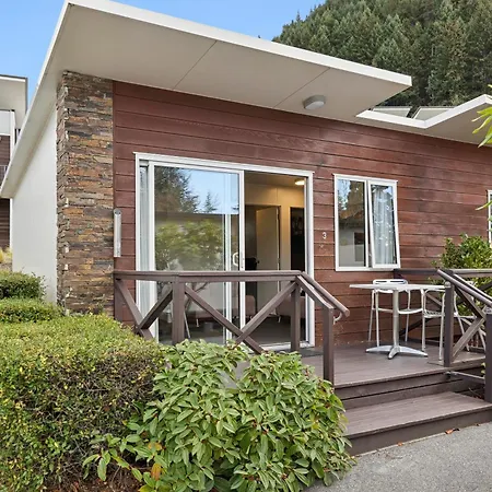 Hampshire Holiday Parks - Queenstown Lakeview-3