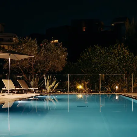 Courtyard By Marriott Montpellier-3