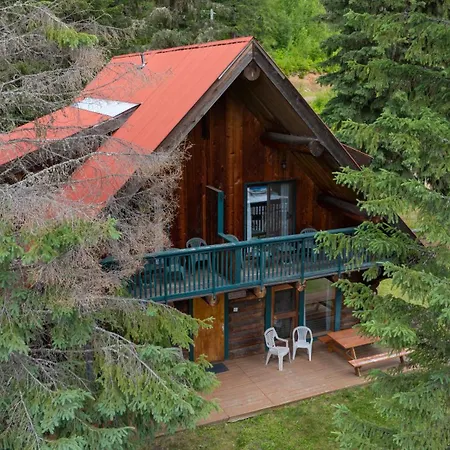 Helmcken Falls Lodge Cabin Rooms And Rv Park-2