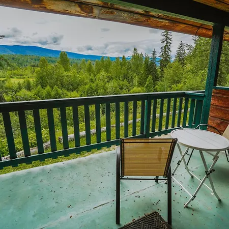 Helmcken Falls Lodge Cabin Rooms And Rv Park-3