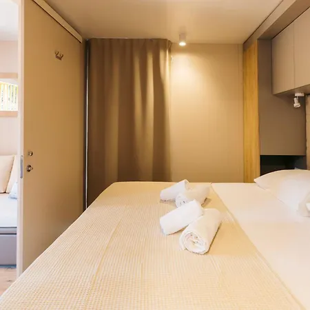 Diana & Josip Mobile Homes-3