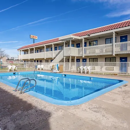 Motel 6 El Paso East-3