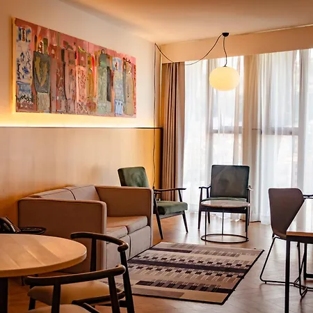 Met Hotel-3