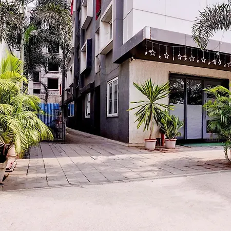 Super Townhouse Oak Kopar Khairane Navi Mumbai Formerly Ivy Hotel-3