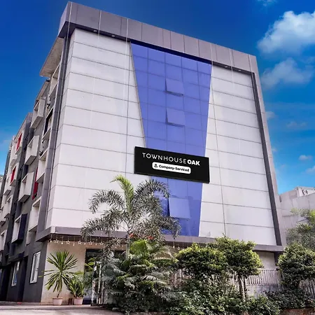 Super Townhouse Oak Kopar Khairane Navi Mumbai Formerly Ivy Hotel-2