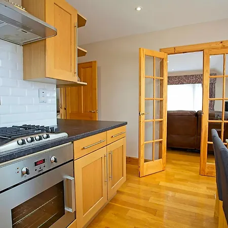 Lochiel Villa Guest House-2