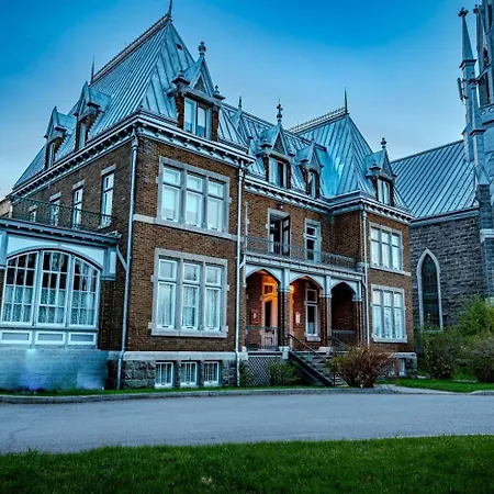Hotel Chateau Cran Chaud Chicoutimi-3