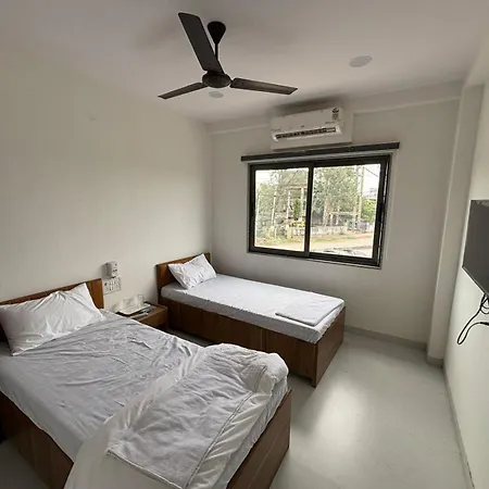 Hotel Vedant-3