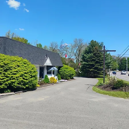 Harkness Brook Inn-2