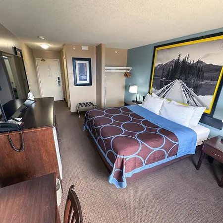 Super 8 By Wyndham Edmonton South-2