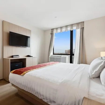 Ramada By Wyndham Flushing Queens-3