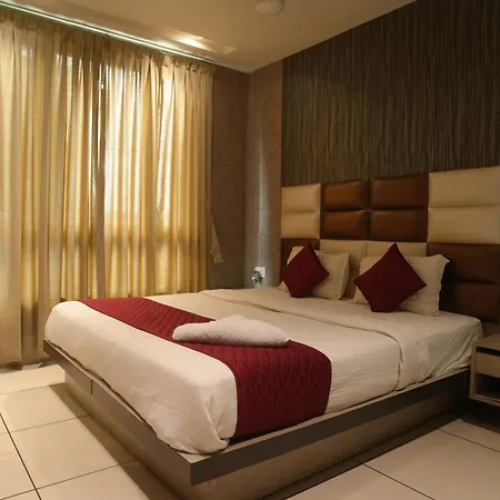 Hotel Galaxy Inn !! 5 Min From Nemcare Hospital !!-2
