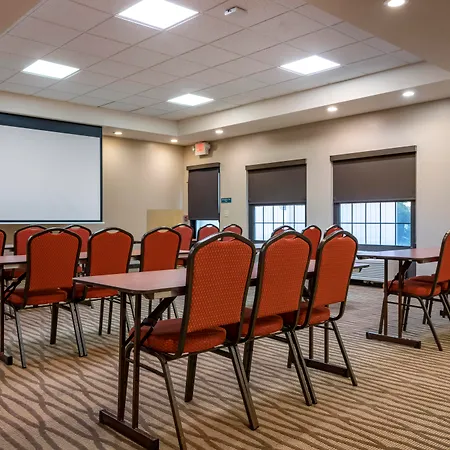 Comfort Suites State College Near Penn State - Steps Away From Psu!-3