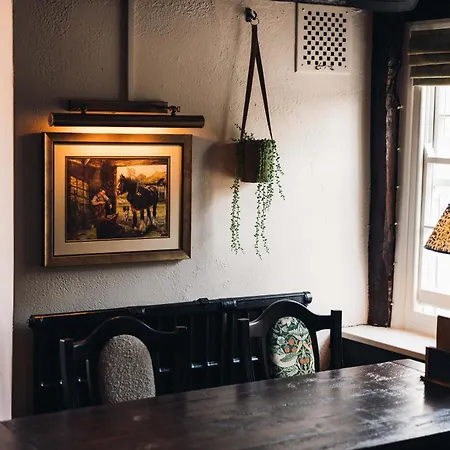 Gaskell Arms-3
