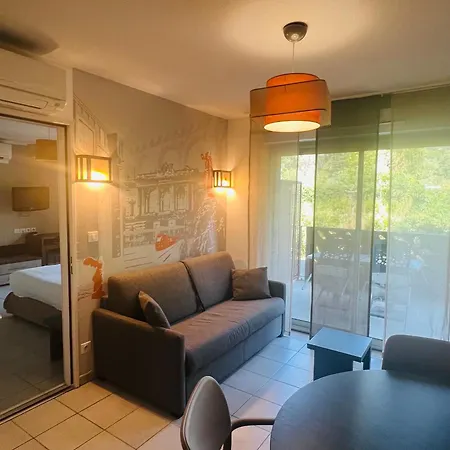 Lagrange Aparthotel Montpellier Millénaire-2