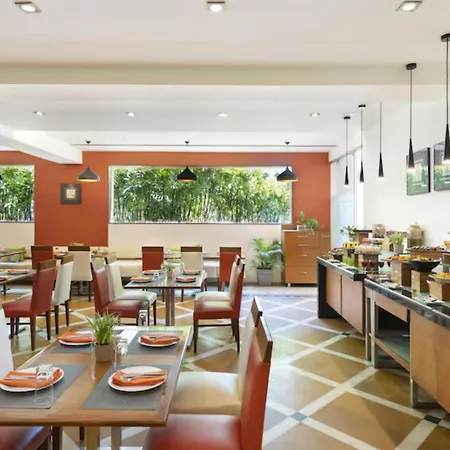 The Avenue Center Hotel-3