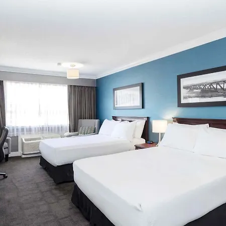 Sandman Hotel & Suites Prince George-2