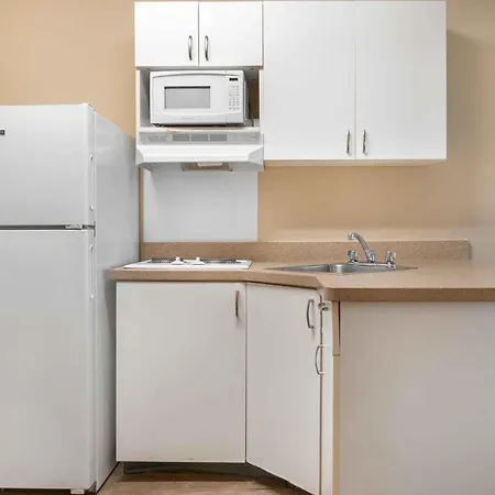 Extended Stay America Select Suites - Detroit - Roseville-2