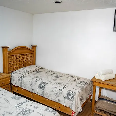 Hostal Makea Pachuca-3