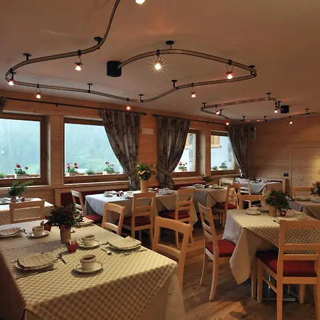 Hotel De Gletscher-3