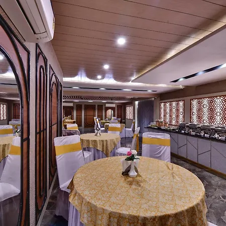 Rnb Select Walk Inn Lucknow-3
