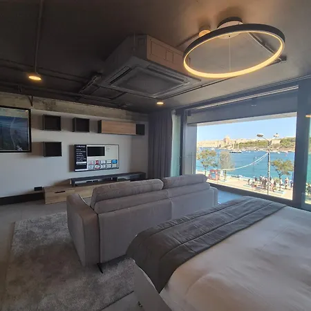 The Londoner Hotel Sliema-3