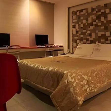 Hotel Cinema-3