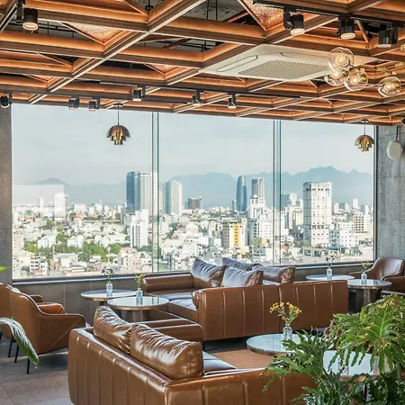 Phuc Long Luxury Hotel Danang-3
